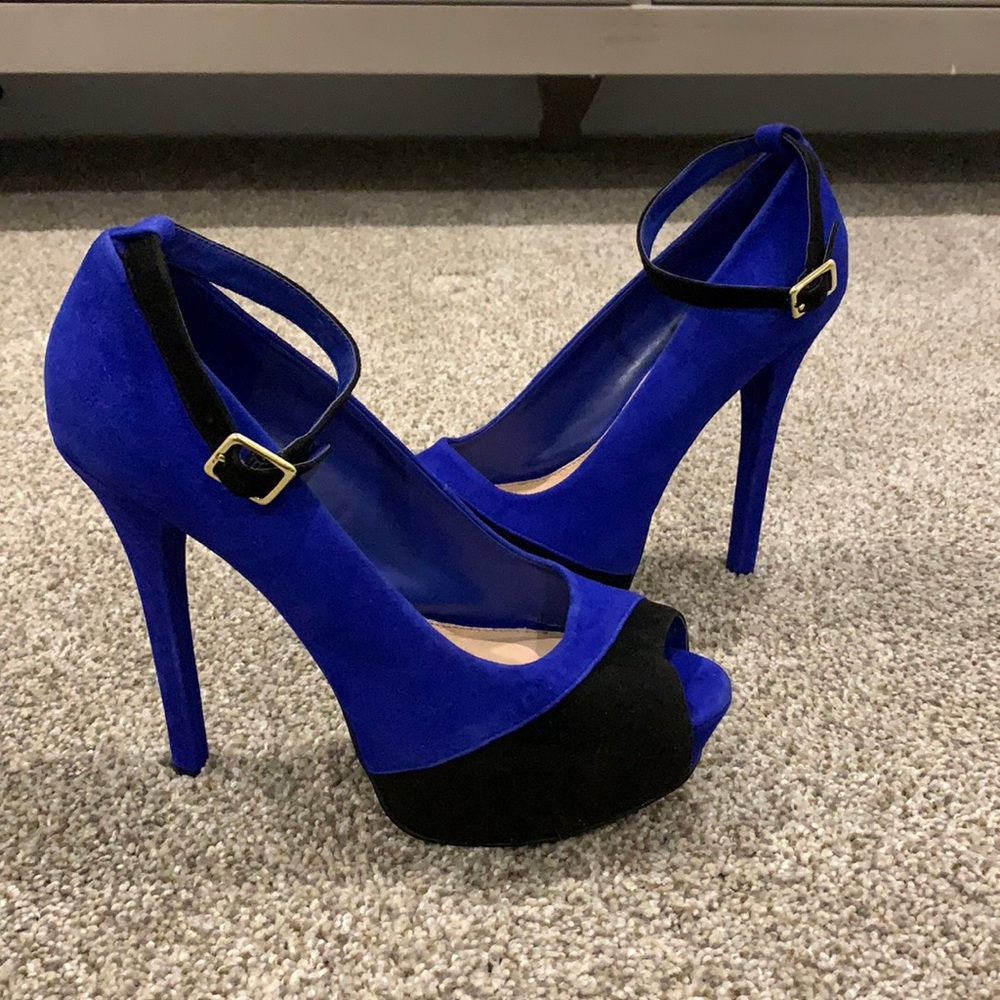 H By Halston Rihannon size 11